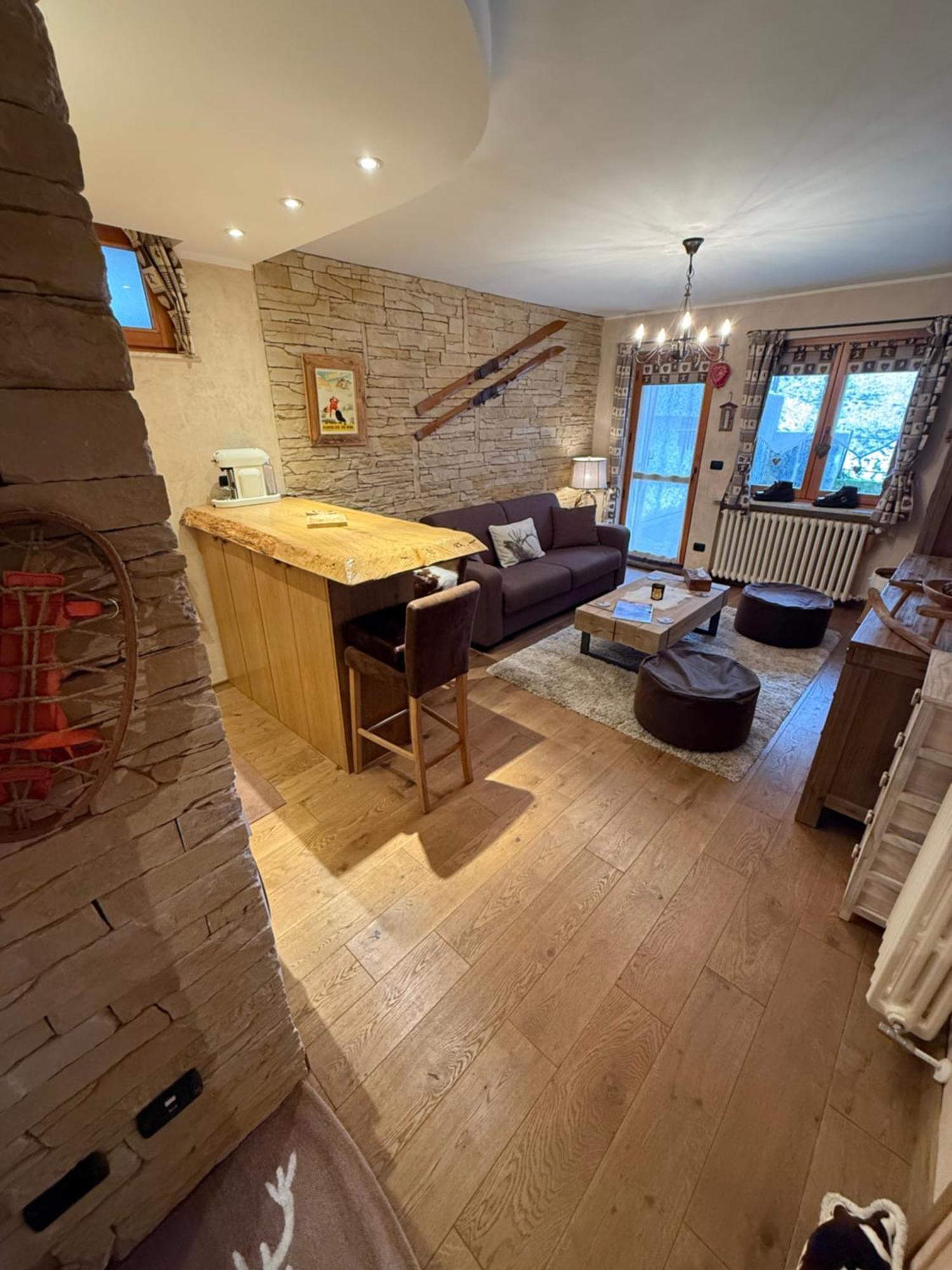 La Casa Del Cervo Apartment ลีโมเน เปียมอนเต ภายนอก รูปภาพ